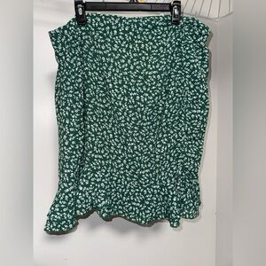 Shein Green Mini Skirt with White Floral Print
